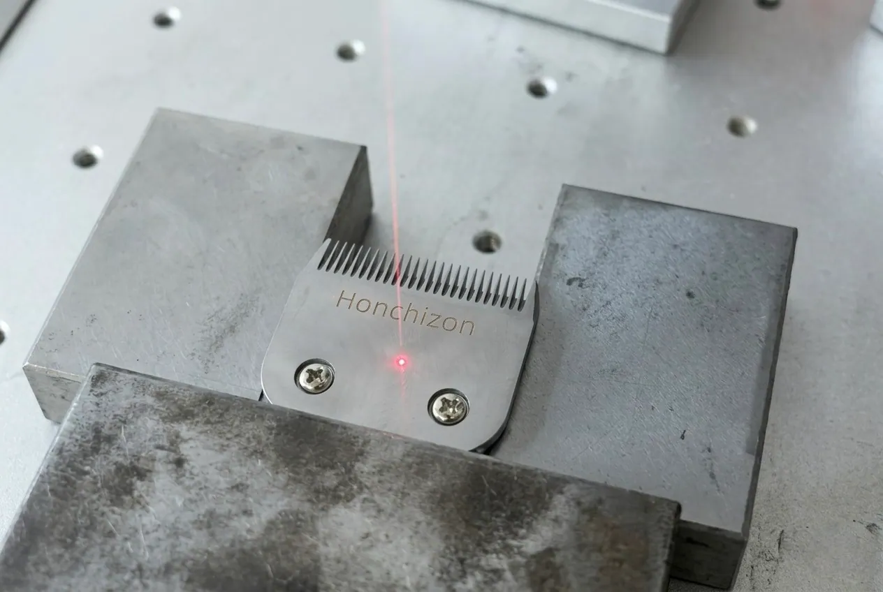 A5 Blade Logo Service