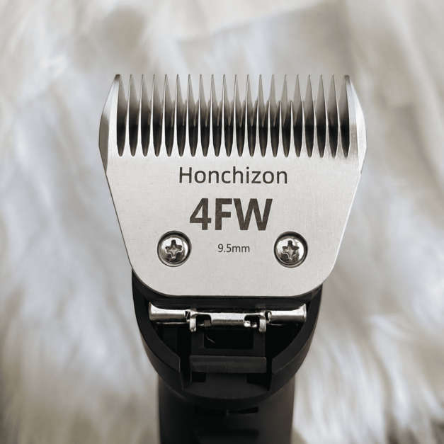 Wide blade clipper